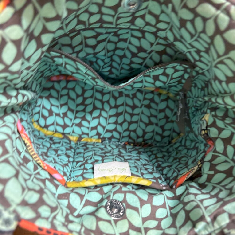 Vera Bradley Quilted Shoulder Bag. Older Pattern, Excellent Condition - Picture 9 of 9